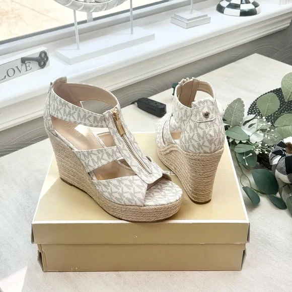 Michael Kors Wedge Sandals💛NWT💛 - Picture 5 of 11